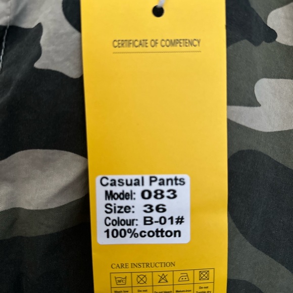 NWT Camo Cargo Shorts - Picture 3 of 5